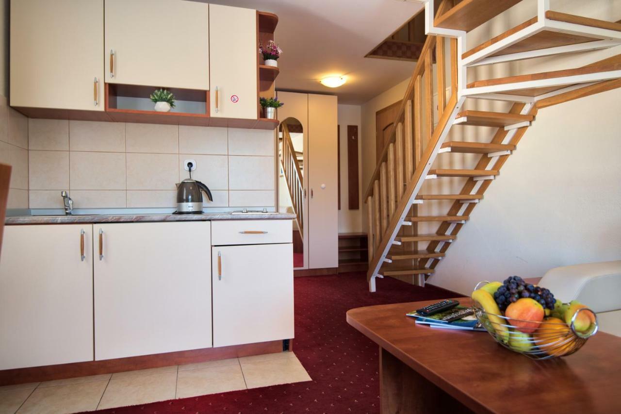 נאום Hotel Agava מראה חיצוני תמונה