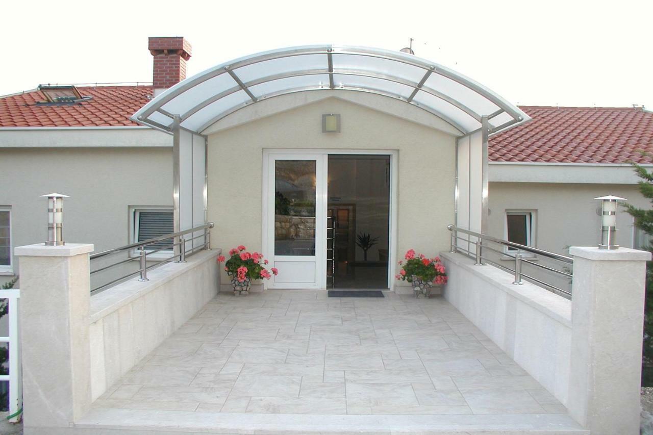 נאום Hotel Agava מראה חיצוני תמונה