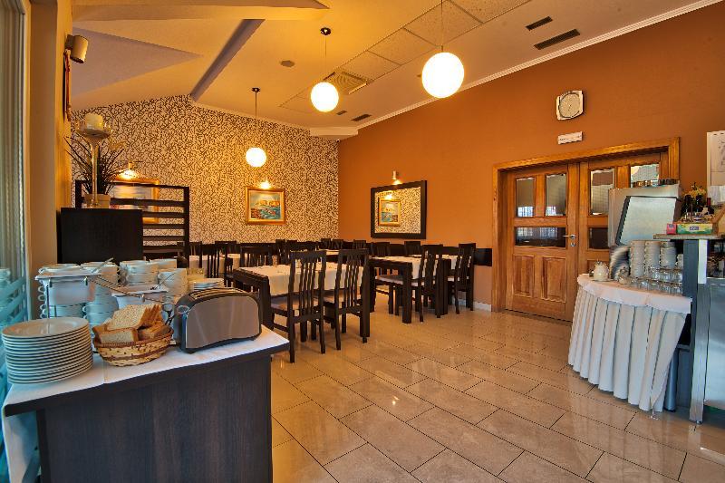 נאום Hotel Agava מראה חיצוני תמונה